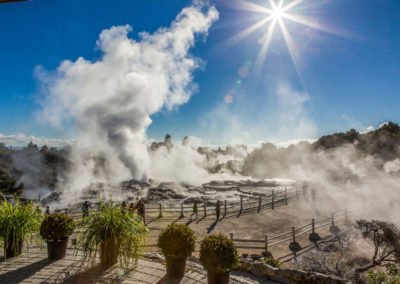 Rotorua-te-puia-tour