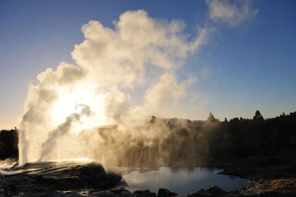 Explore Hobbiton and Rotorua