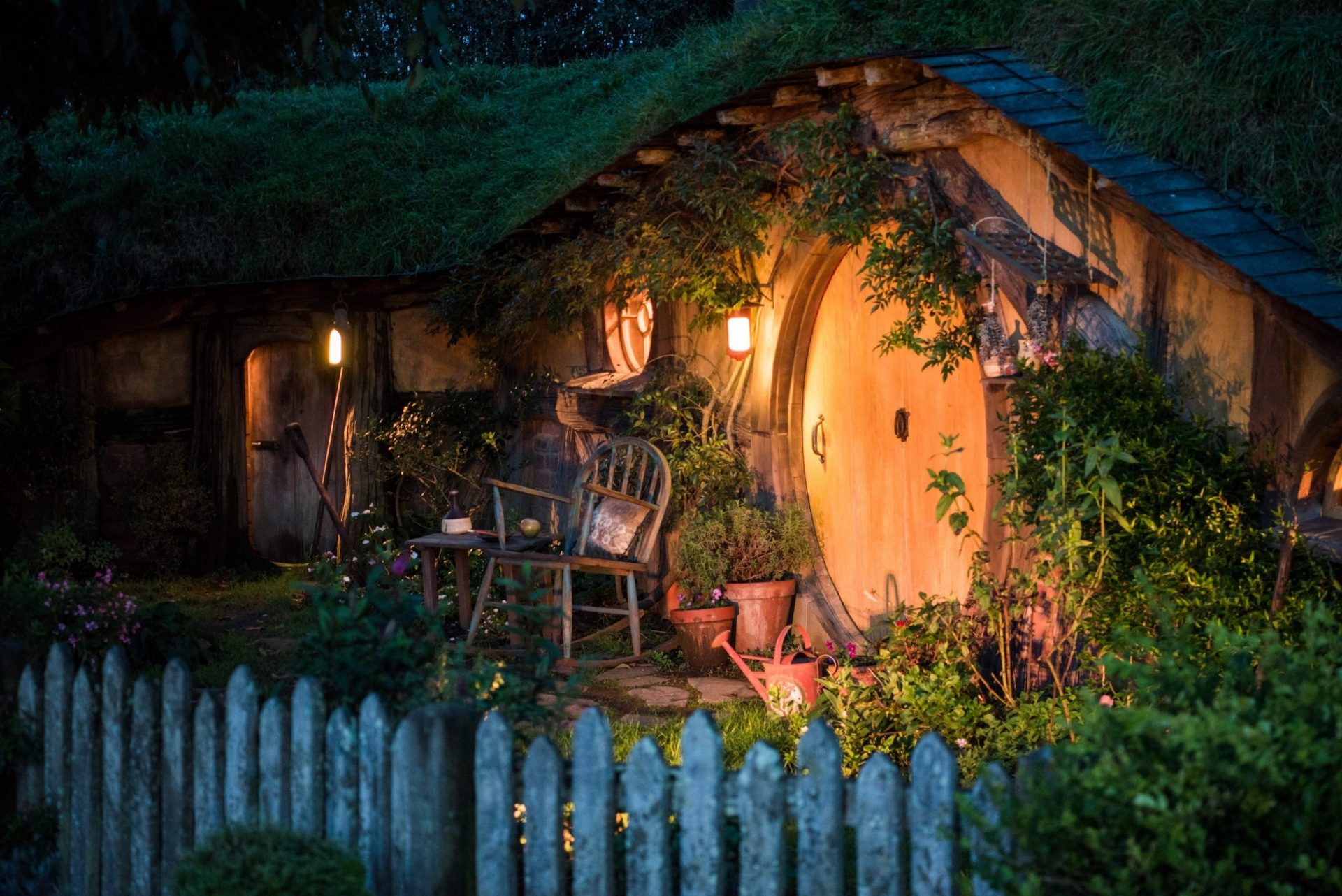 Hobbiton Tour From Auckland Hobbiton Movie Set NZ