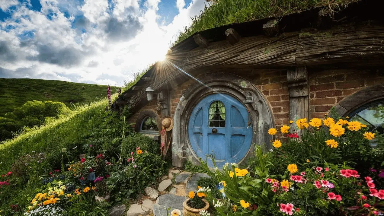 hobbiton and waitomo tour NZ
