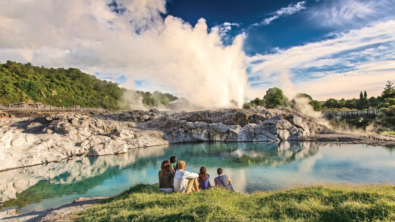 Rotorua geyser park